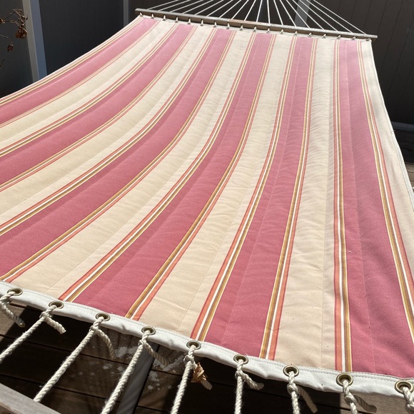 Weather Proof Hammock + Hammock Stand - Picture 1 of 5